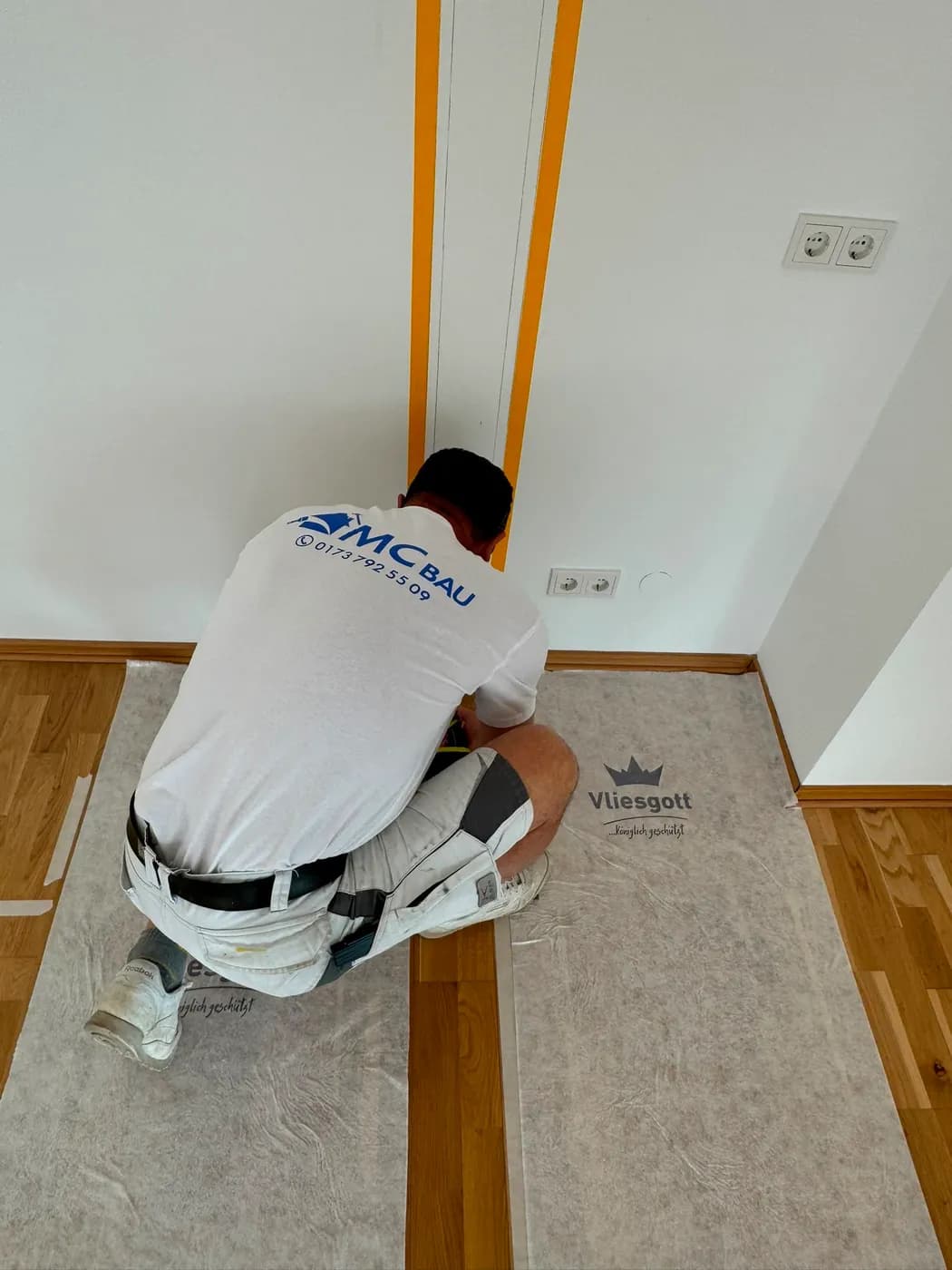 Verlegen eines neuen Bodenbelags